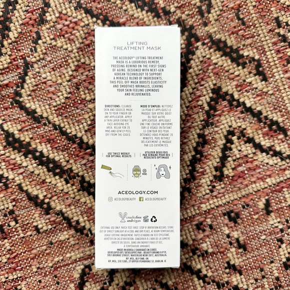 NIB Aceology lifting treatment mask 💋 - Picture 2 of 2